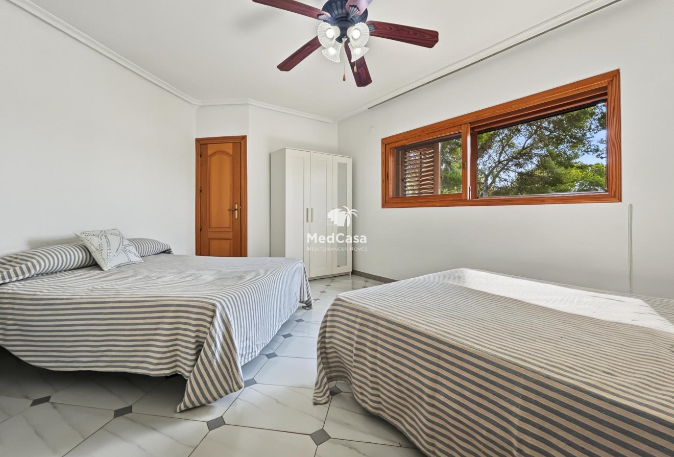 Wiederverkauf - Villa -
Orihuela Costa - Campoamor