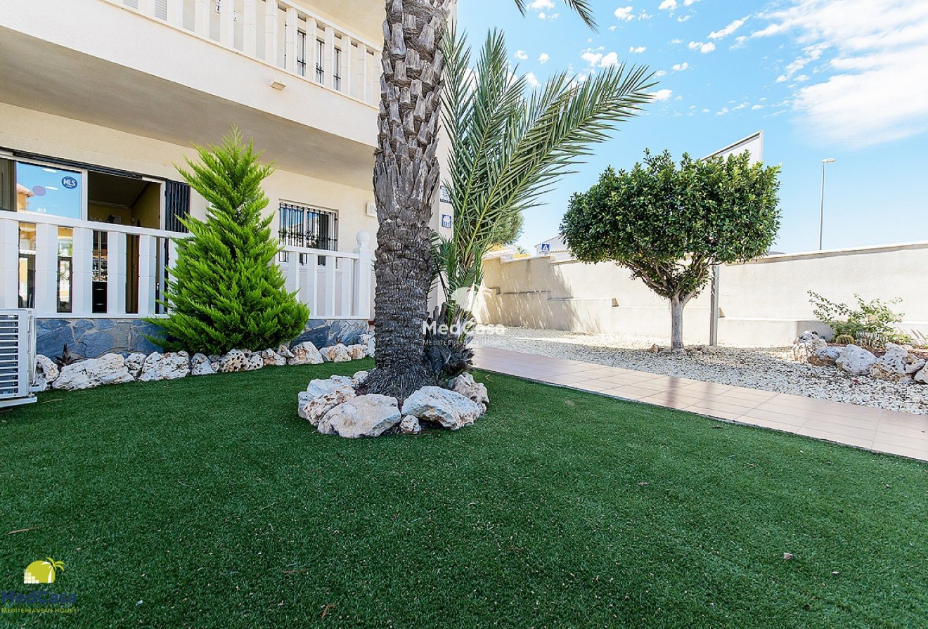 Resale - Ground floor apartment -
Orihuela Costa