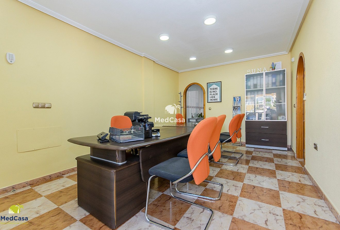 Resale - Ground floor apartment -
Orihuela Costa