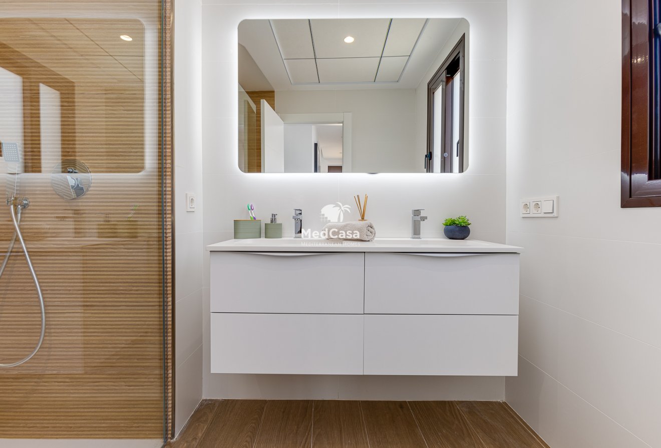 Obra nueva - Villa -
Finestrat