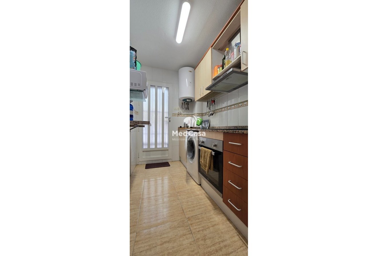 Wiederverkauf - Erdgeschosswohnung -
Formentera del Segura