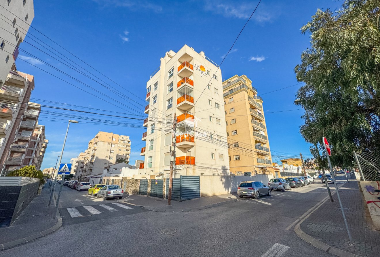 Wiederverkauf - Apartment -
Torrevieja - Nueva Torrevieja