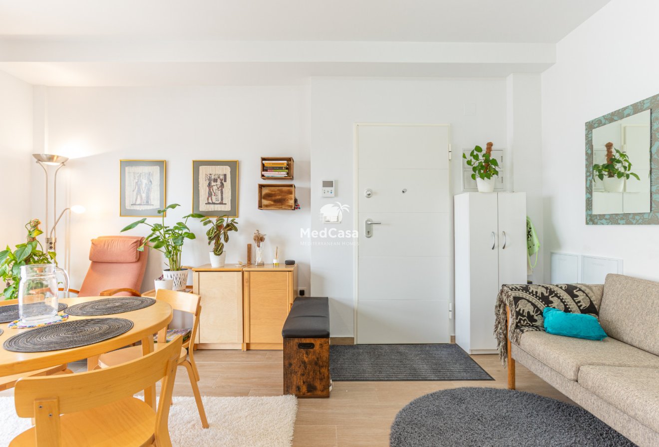 Wiederverkauf - Apartment -
Torrevieja - Nueva Torrevieja
