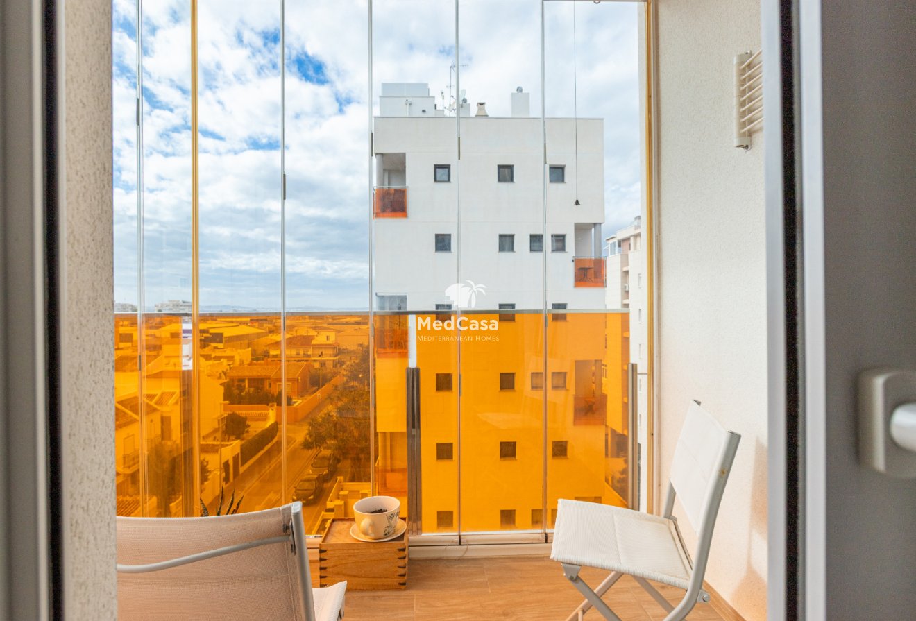 Wiederverkauf - Apartment -
Torrevieja - Nueva Torrevieja