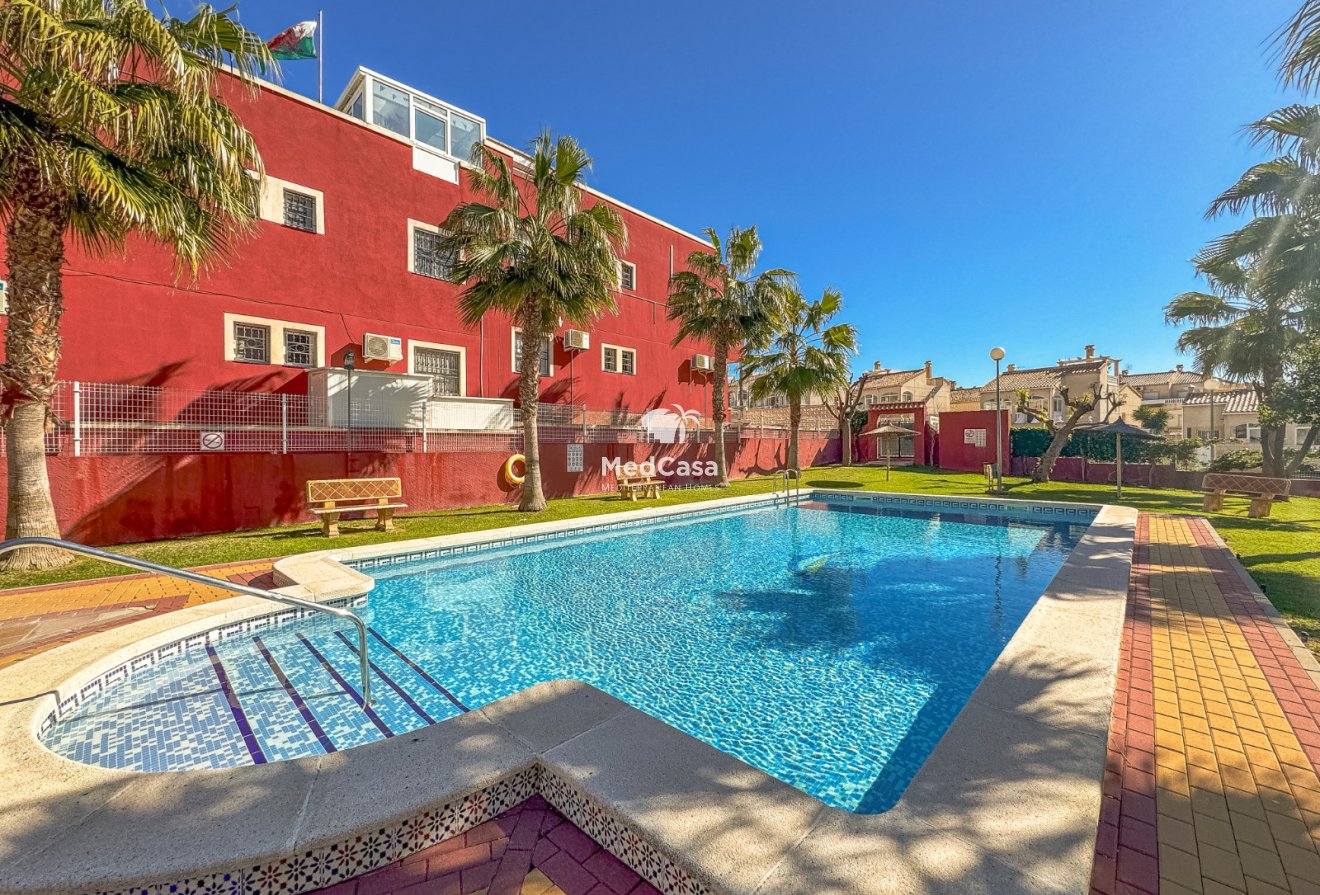 Wiederverkauf - Apartment -
Torrevieja - Los Altos