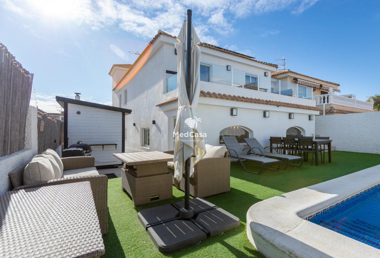 Wiederverkauf - Villa -
Los Balcones (Torrevieja) - Los Balcones