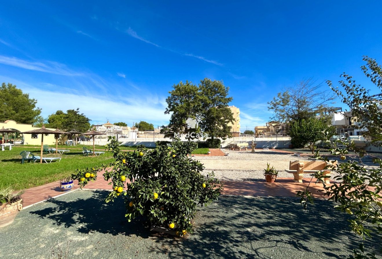 Segunda mano - Apartamento -
Orihuela Costa - Lomas de Don Juan
