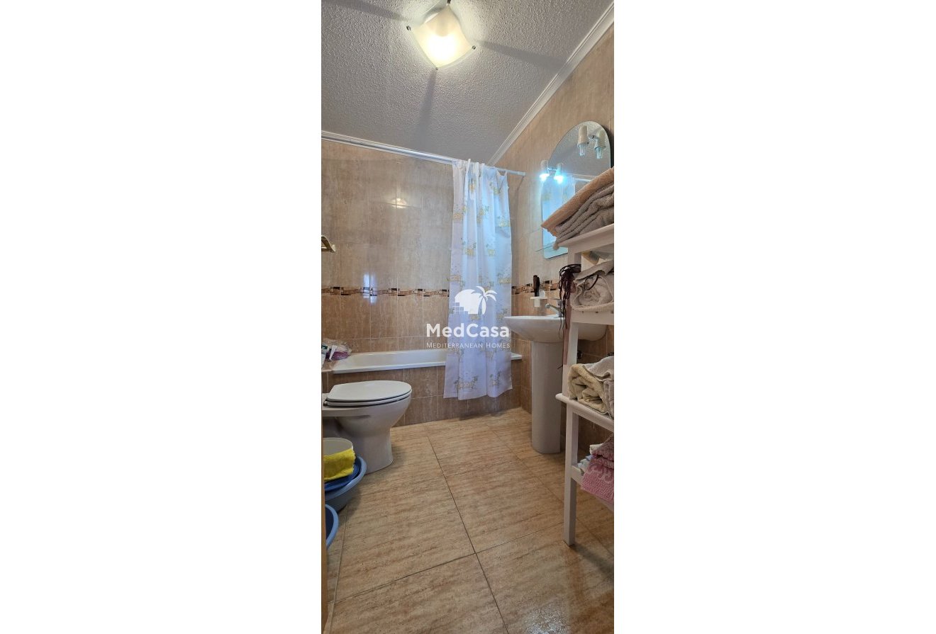 Wiederverkauf - Apartment -
Formentera del Segura
