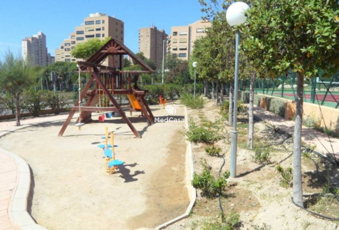 Segunda mano - Apartamento -
Benidorm - Poniente