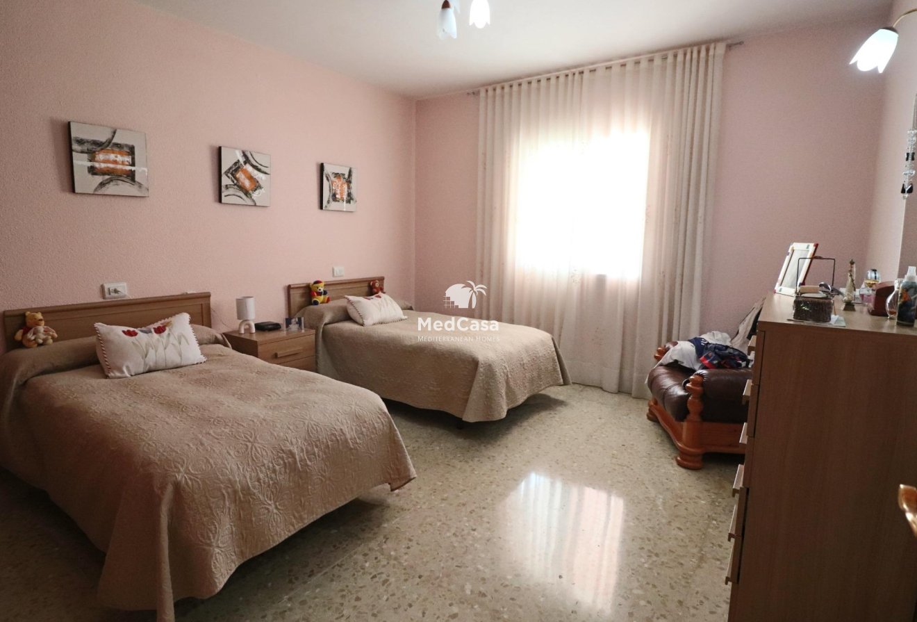 Wiederverkauf - Villa -
Benidorm - Juzgados