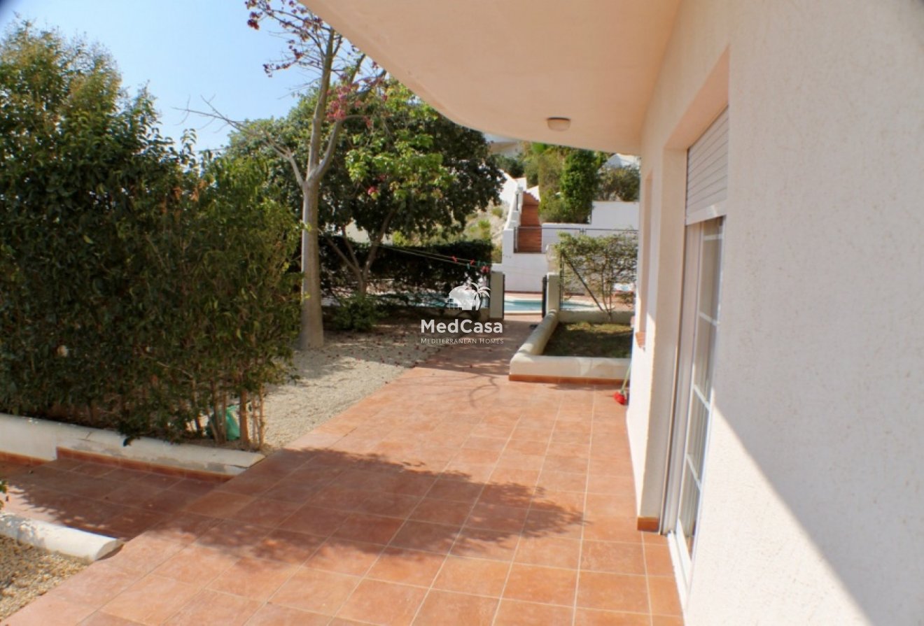 Wiederverkauf - Villa -
Villajoyosa - Montiboli