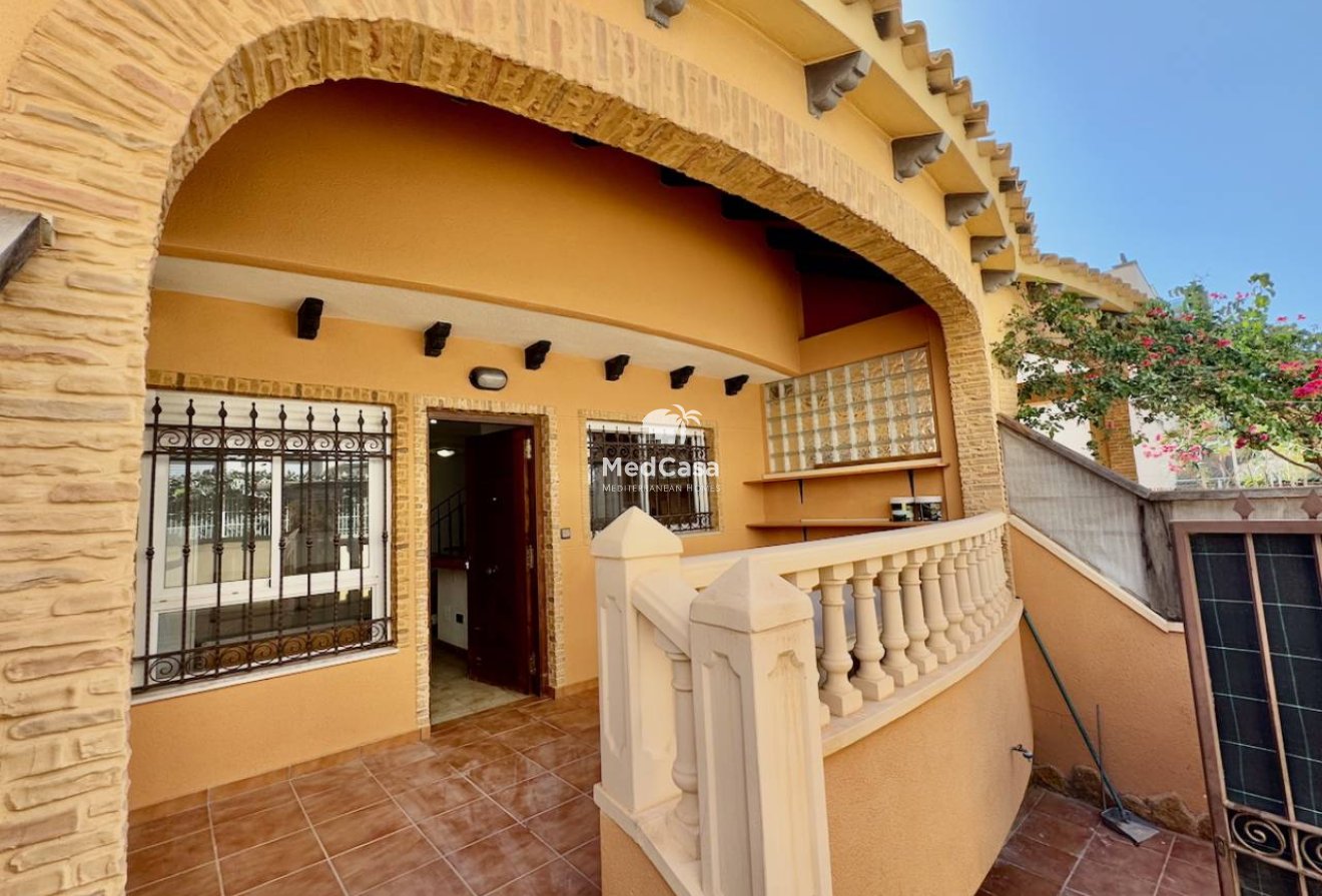 Wiederverkauf - Villa -
Guardamar del Segura
