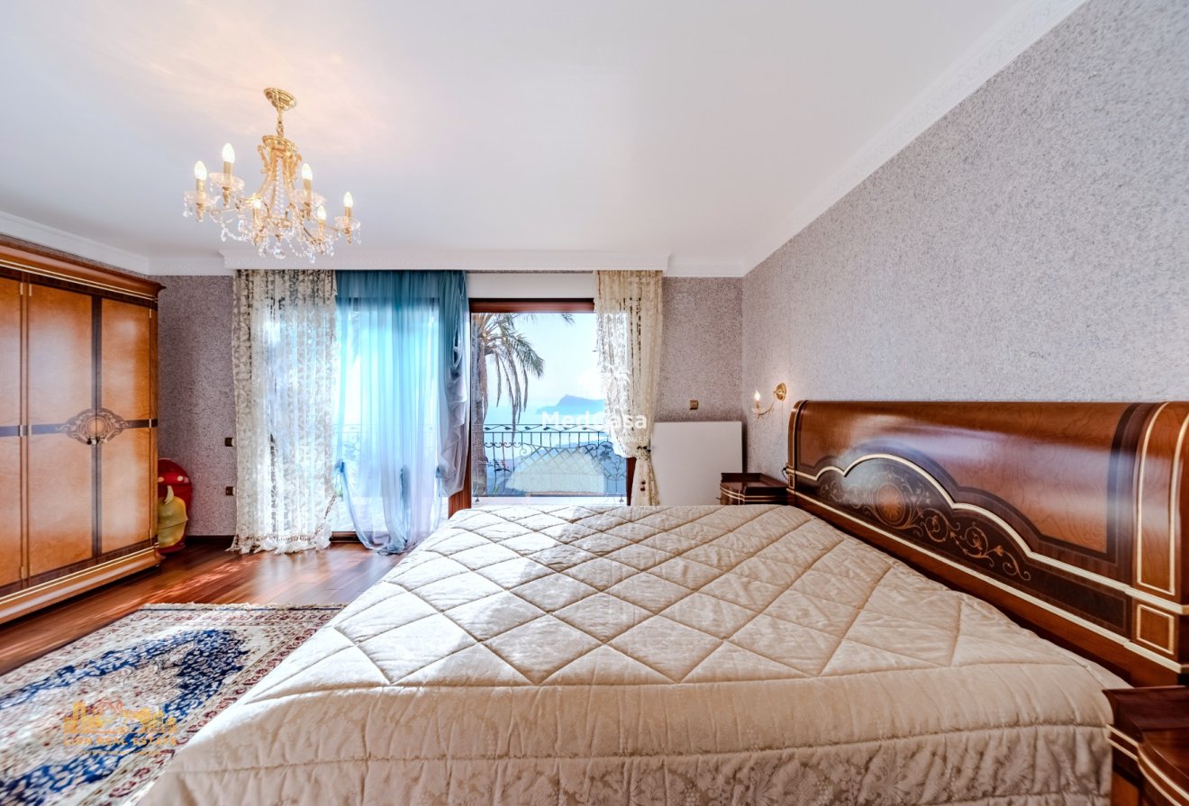 Wiederverkauf - Villa -
Altea