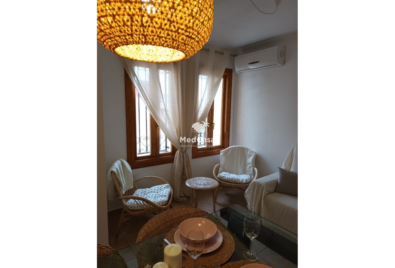 Resale - Apartment -
Altea - Pueblo