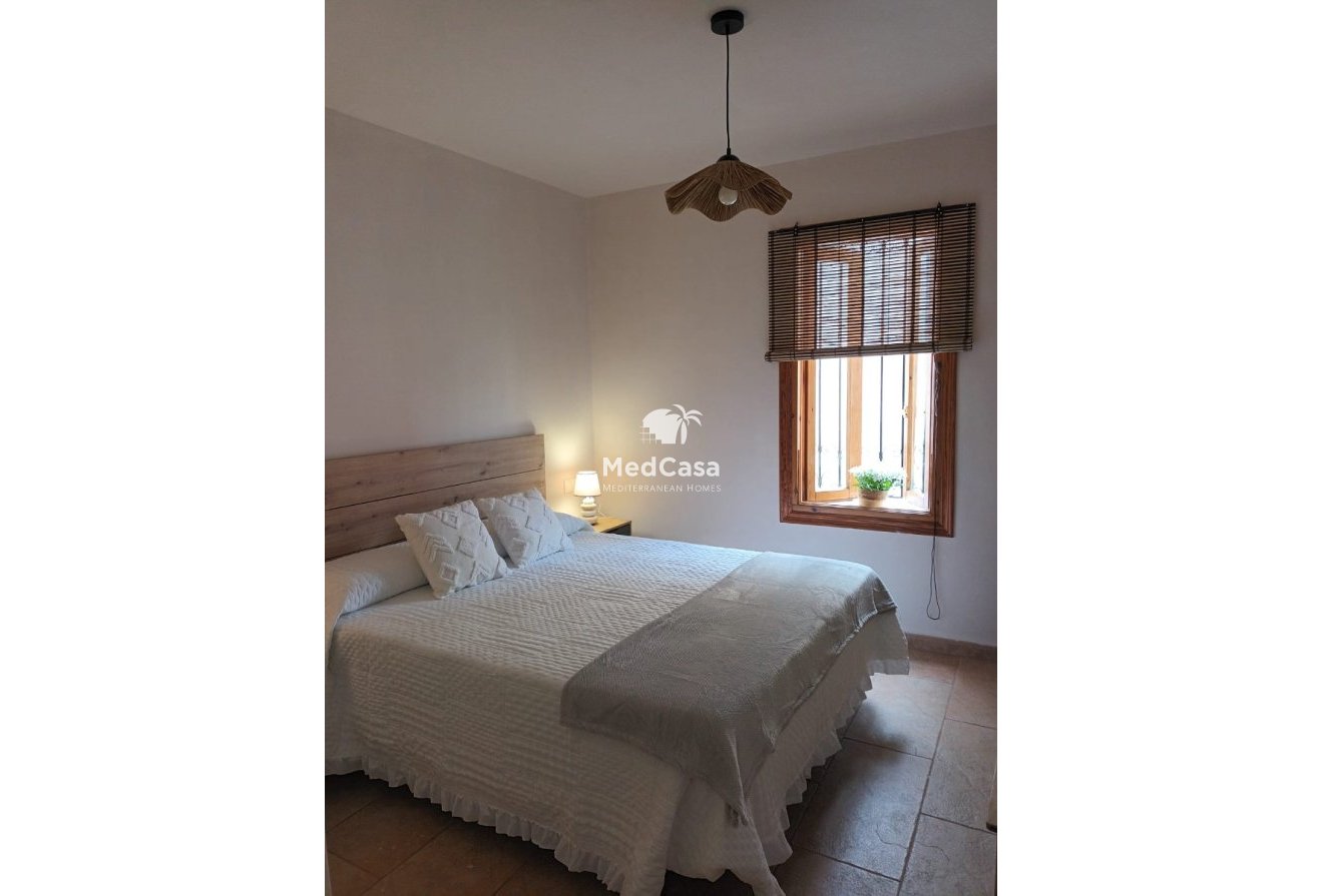 Resale - Apartment -
Altea - Pueblo