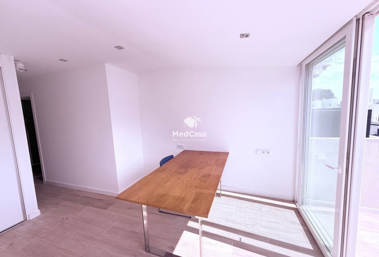 Resale - Townhouse -
Orihuela Costa - Las Filipinas