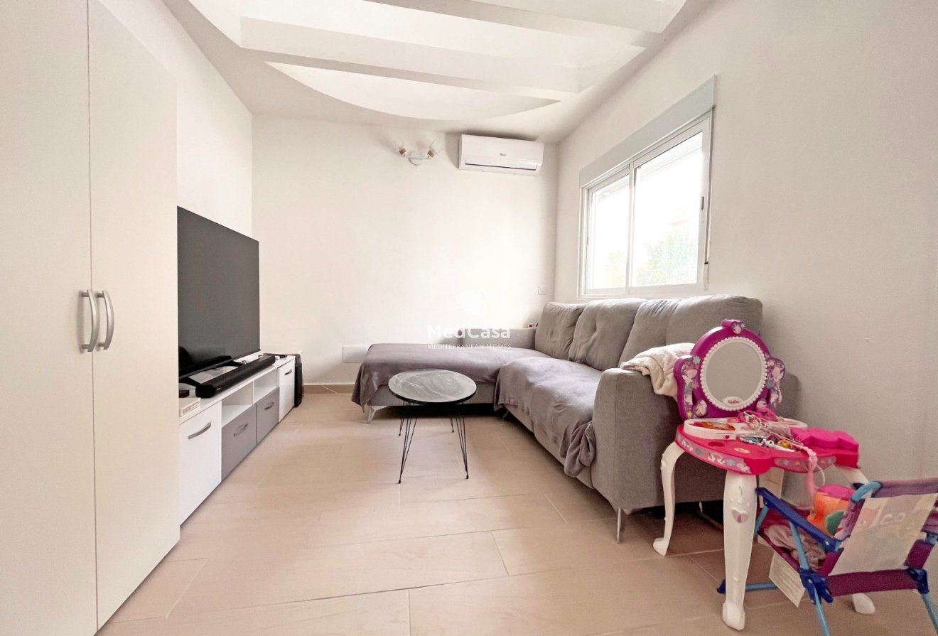 Resale - Townhouse -
Orihuela Costa - Playa Flamenca