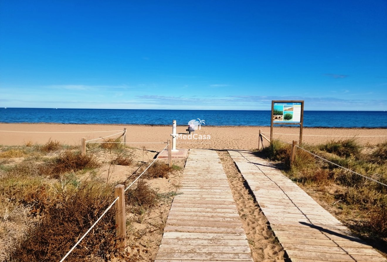 Segunda mano - Villa -
Denia