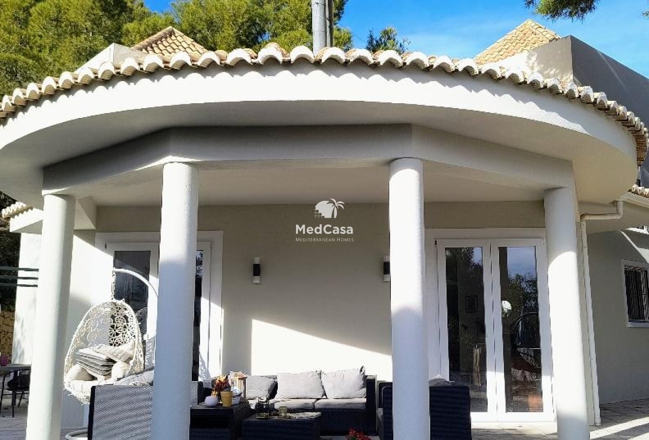 Segunda mano - Villa -
Altea - Marina Baja