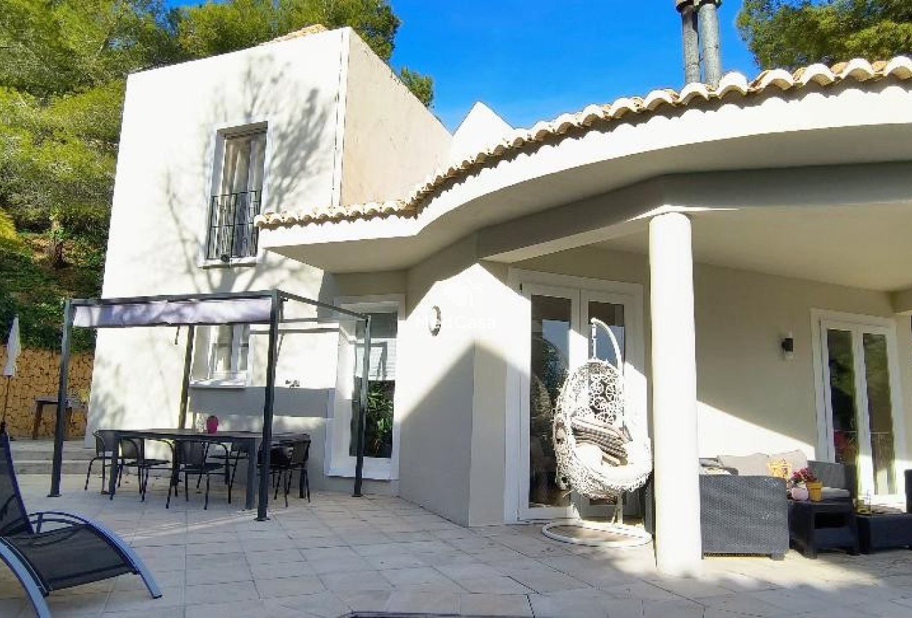 Segunda mano - Villa -
Altea - Marina Baja