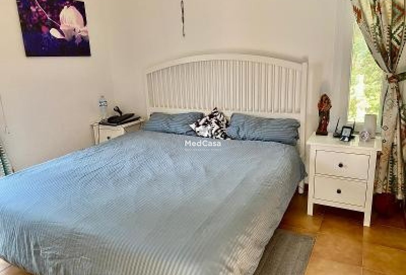 Segunda mano - Villa -
Altea - Marina Baja