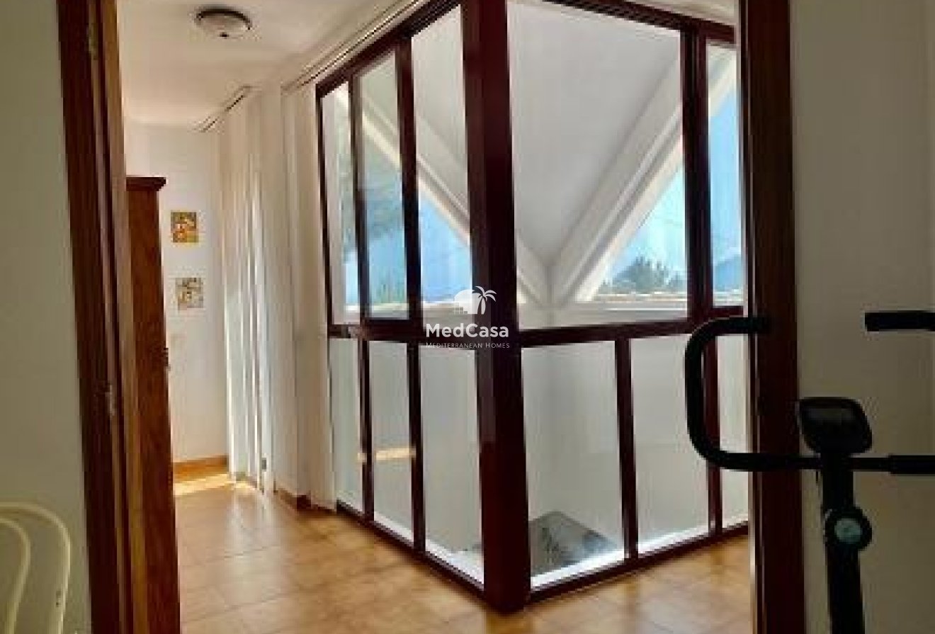 Segunda mano - Villa -
Altea - Marina Baja