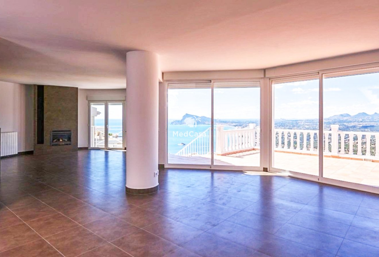 Resale - Villa -
Altea