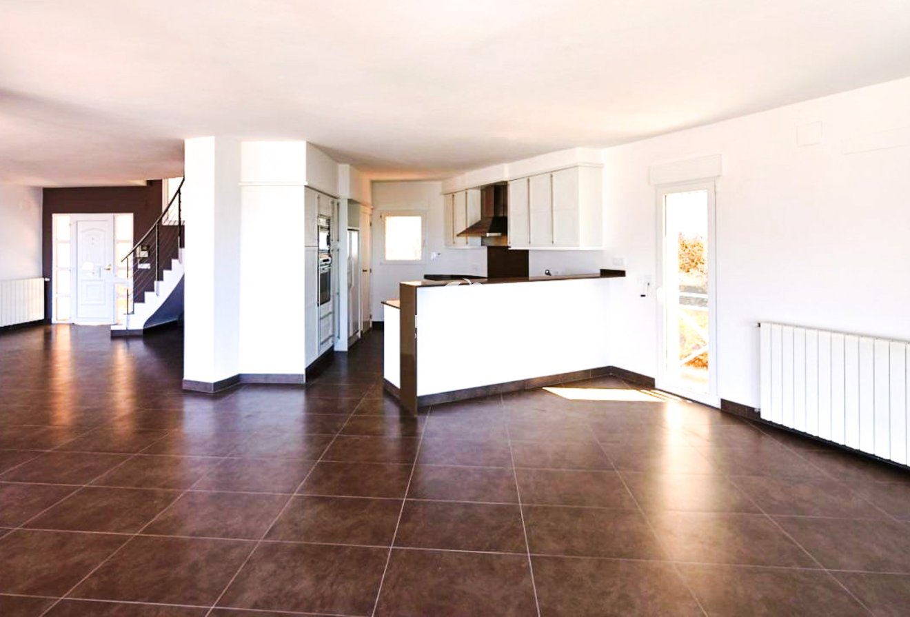 Resale - Villa -
Altea