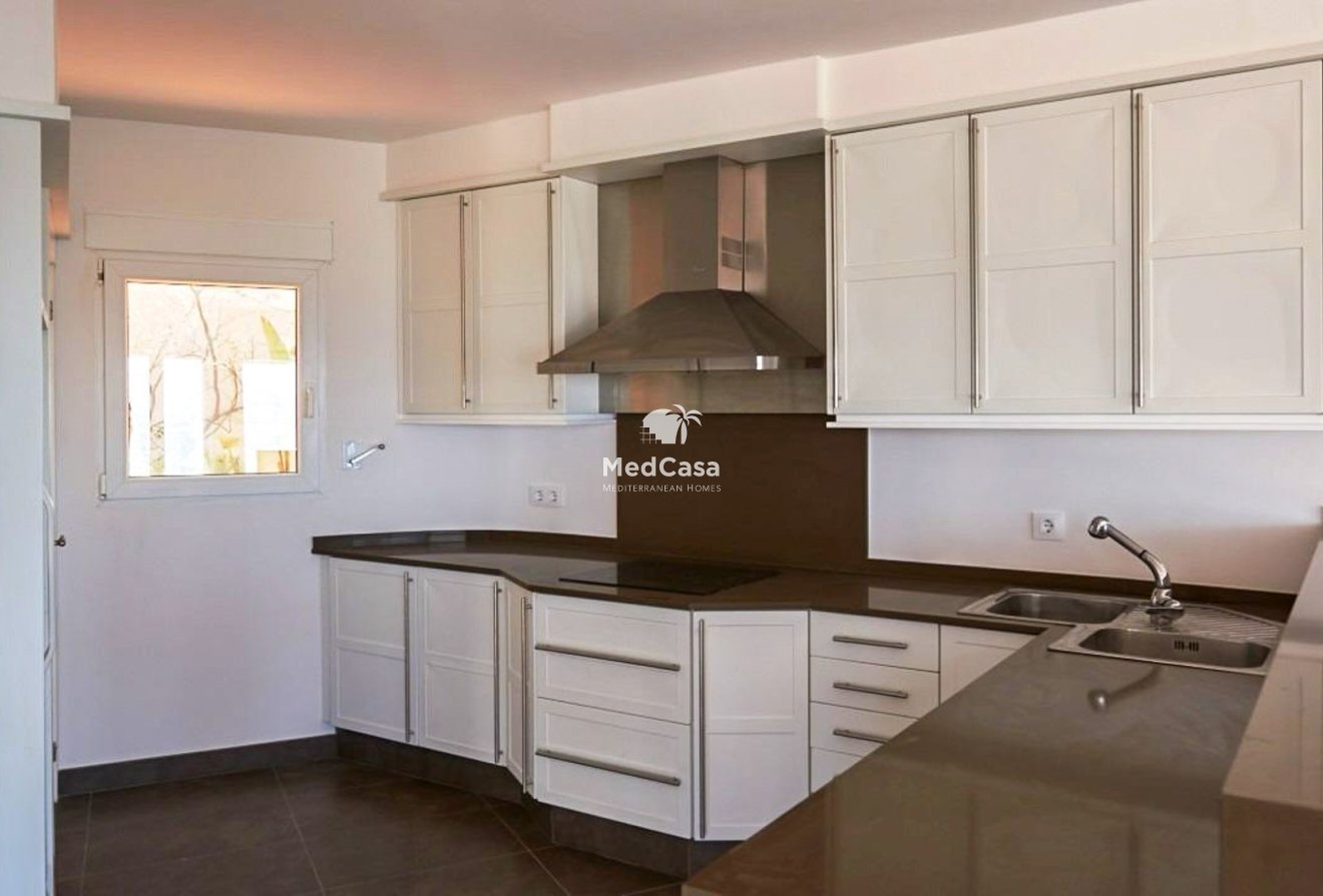 Resale - Villa -
Altea