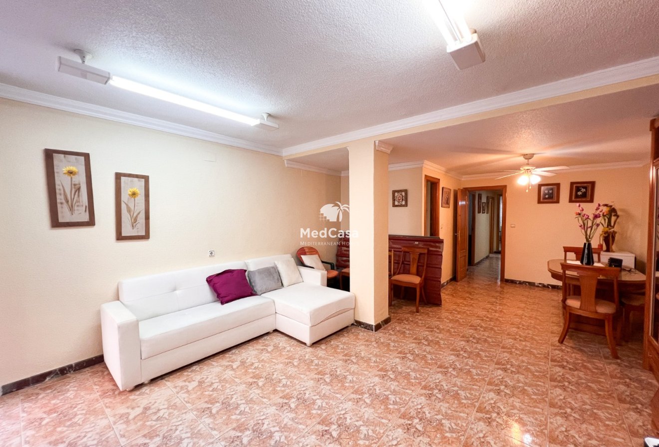 Wiederverkauf - Apartment -
Guardamar del Segura