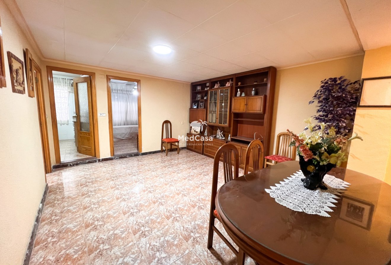 Wiederverkauf - Apartment -
Guardamar del Segura