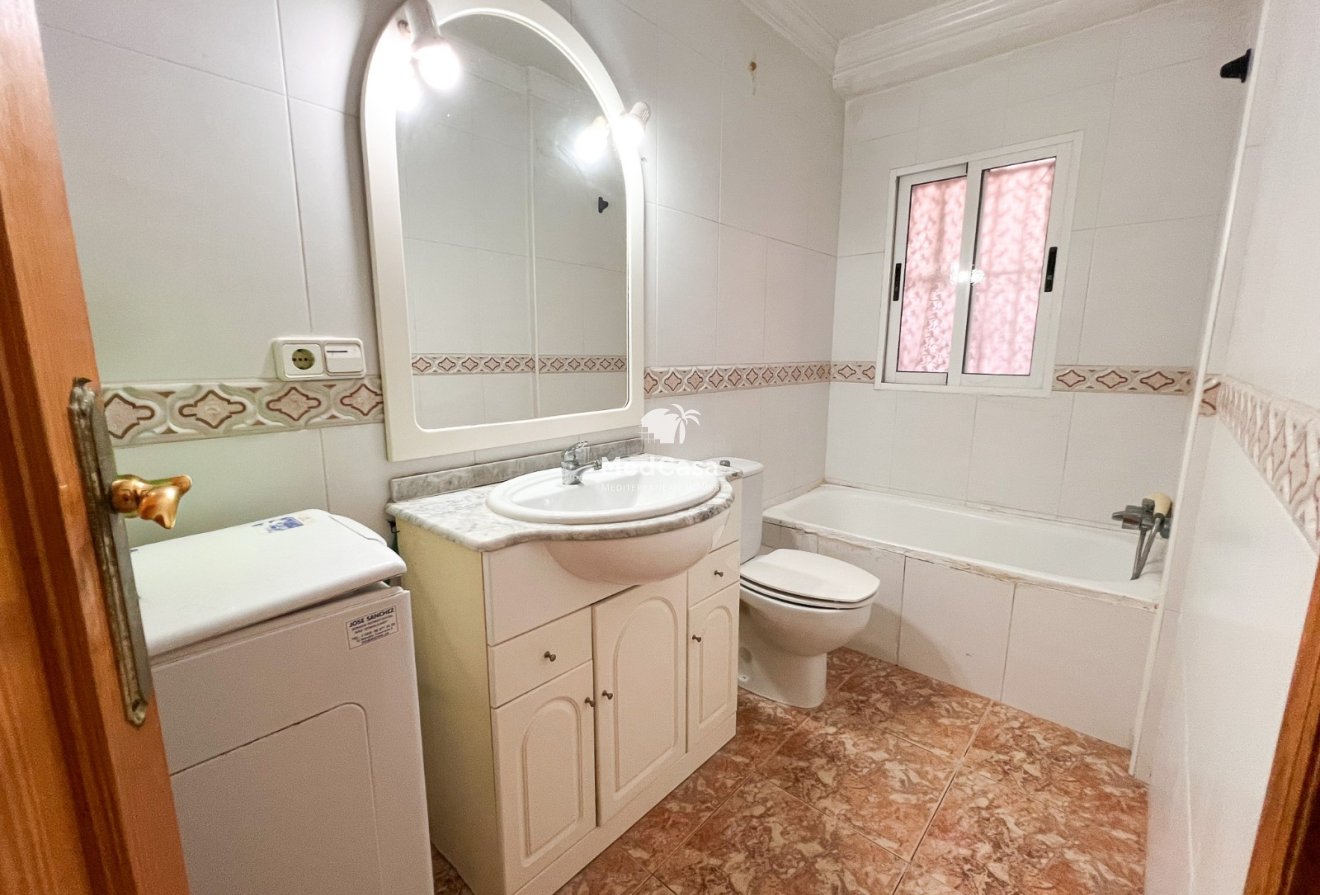 Wiederverkauf - Apartment -
Guardamar del Segura