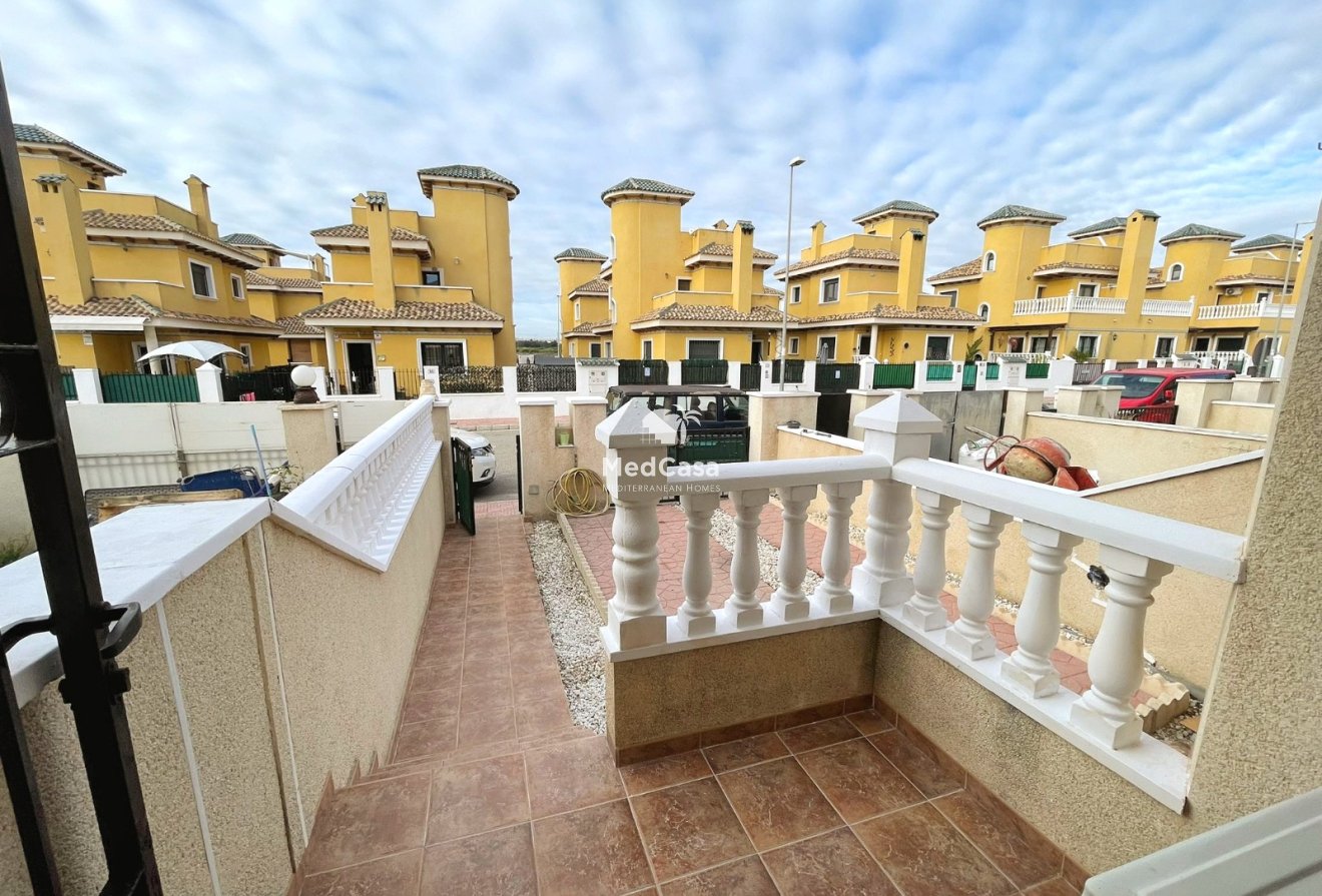 Resale - Townhouse -
Ciudad Quesada - Lo Marabú