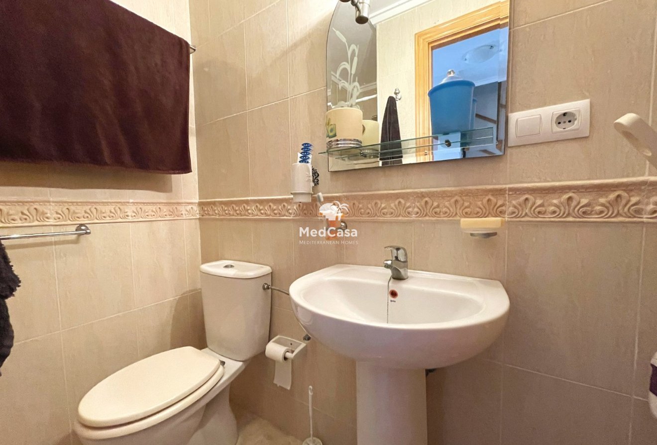 Resale - Townhouse -
Ciudad Quesada - Lo Marabú