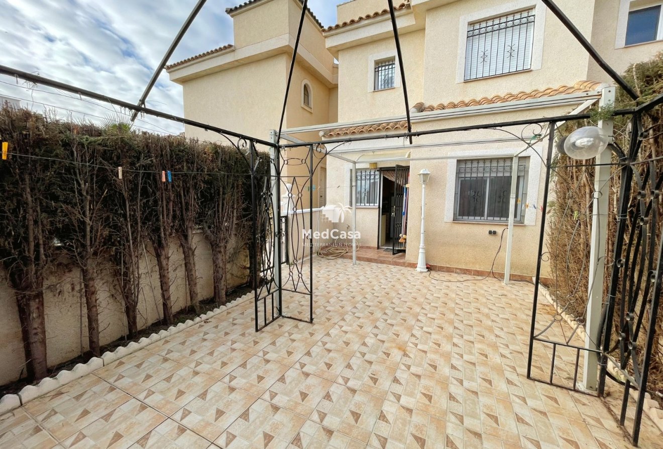 Resale - Townhouse -
Ciudad Quesada - Lo Marabú
