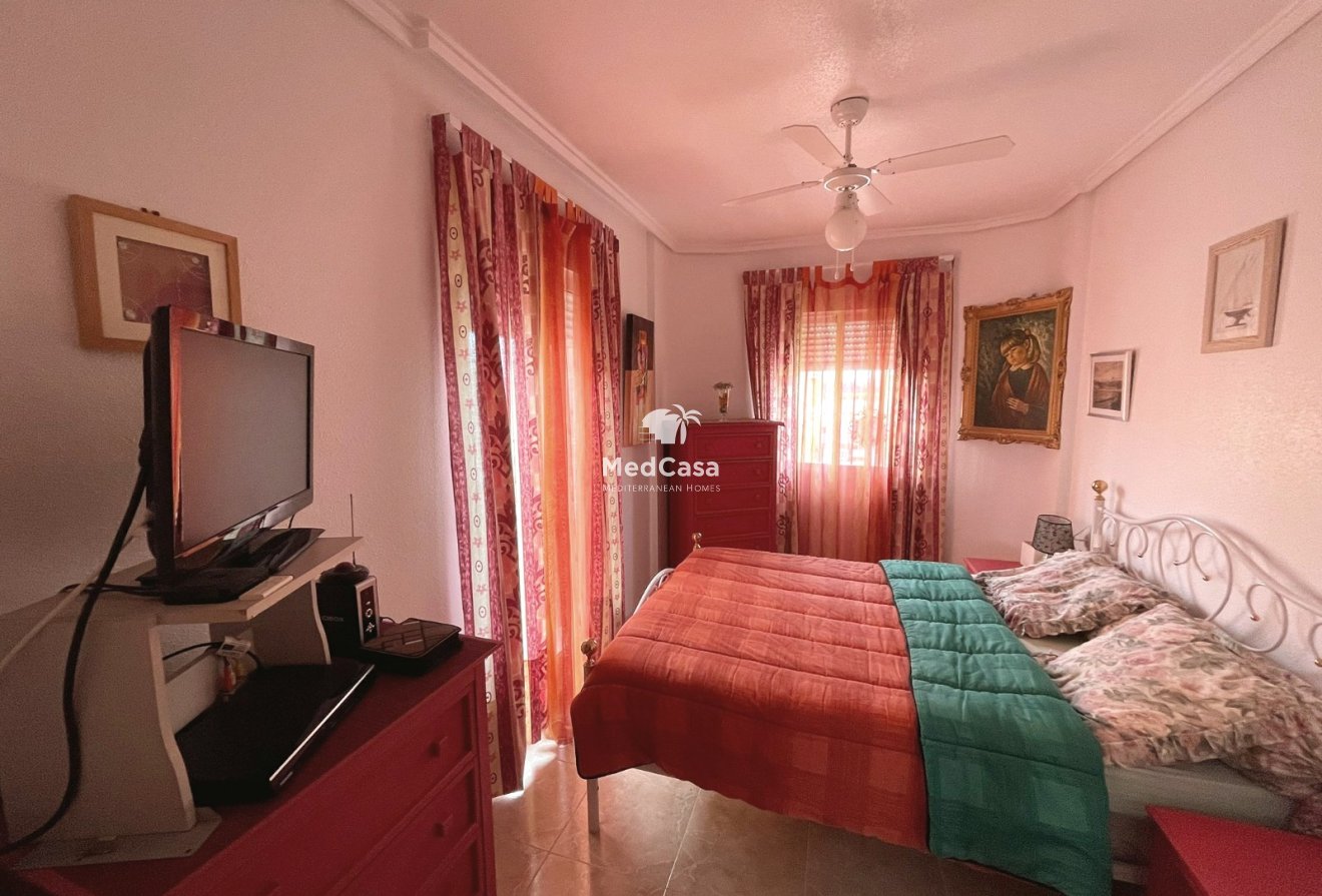 Resale - Townhouse -
Ciudad Quesada - Lo Marabú