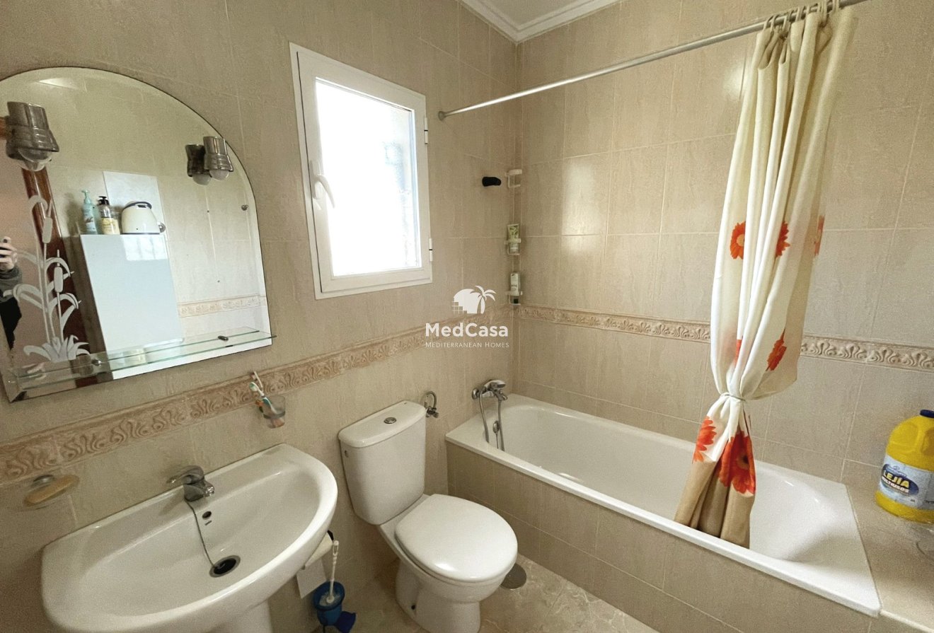 Resale - Townhouse -
Ciudad Quesada - Lo Marabú
