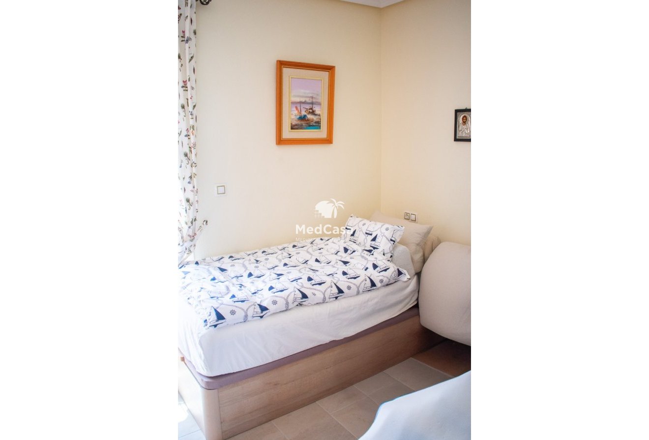 Resale - Townhouse -
Orihuela Costa - Los Dolses
