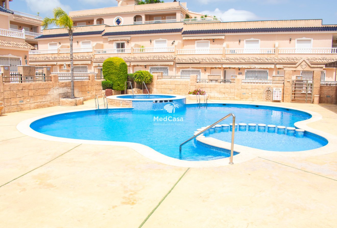 Resale - Townhouse -
Orihuela Costa - Los Dolses