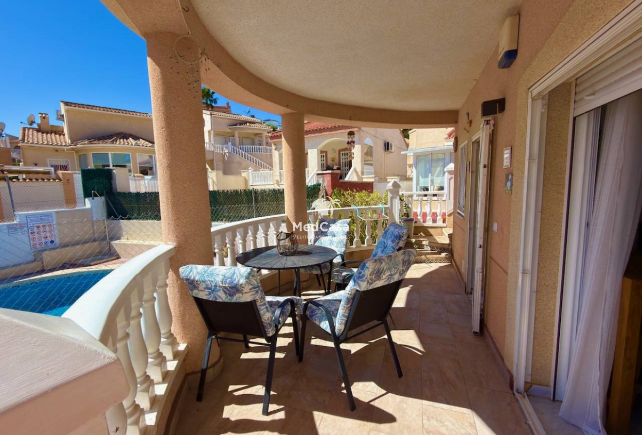 Segunda mano - Villa -
Ciudad Quesada - Rojales