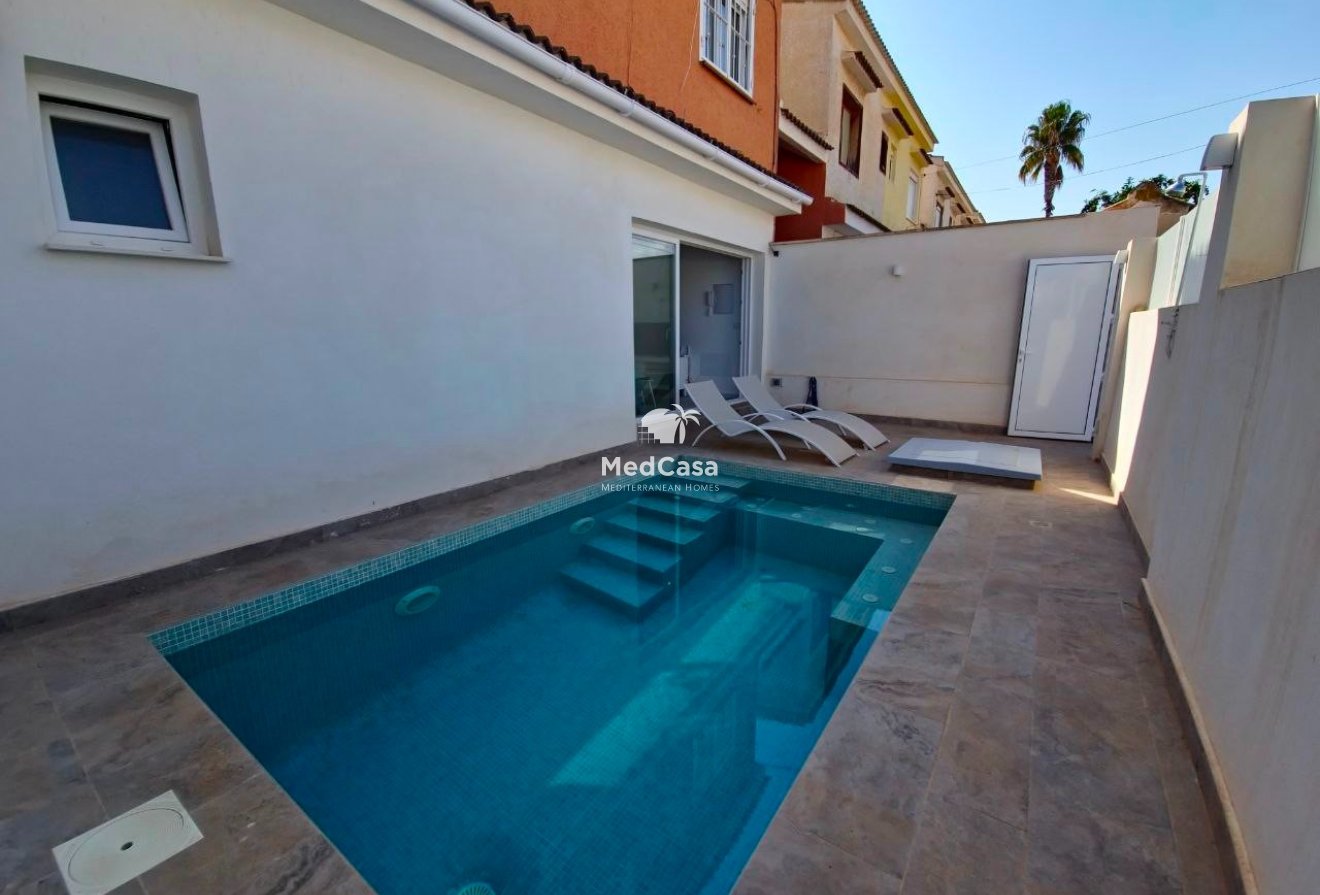 Resale - Townhouse -
Orihuela Costa - Cabo Roig