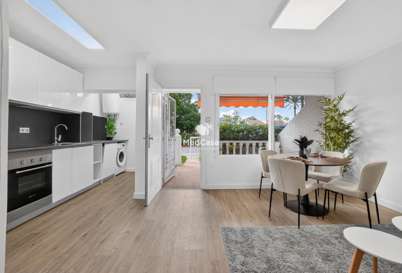 Segunda mano - Apartamento -
Orihuela Costa - Villamartín