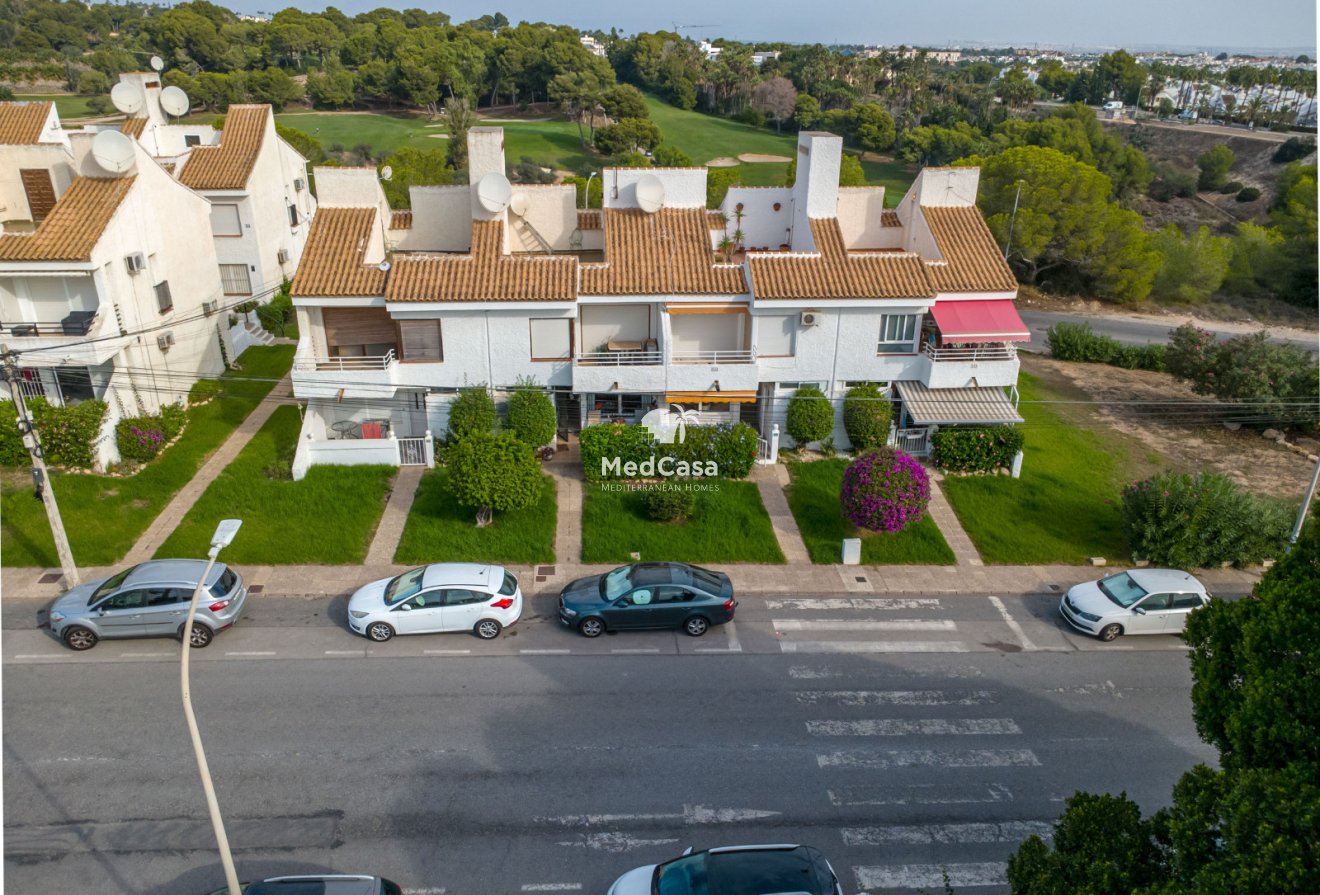 Segunda mano - Apartamento -
Orihuela Costa - Villamartín