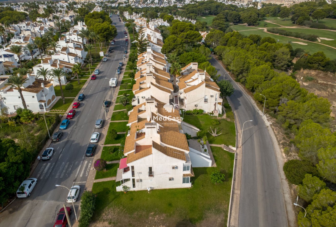 Segunda mano - Apartamento -
Orihuela Costa - Villamartín