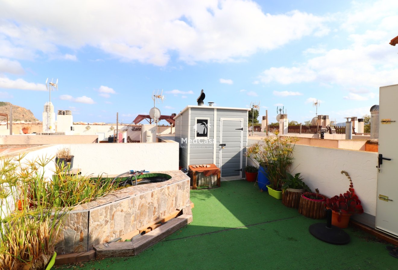 Resale - Townhouse -
Redován - Redovan - Town