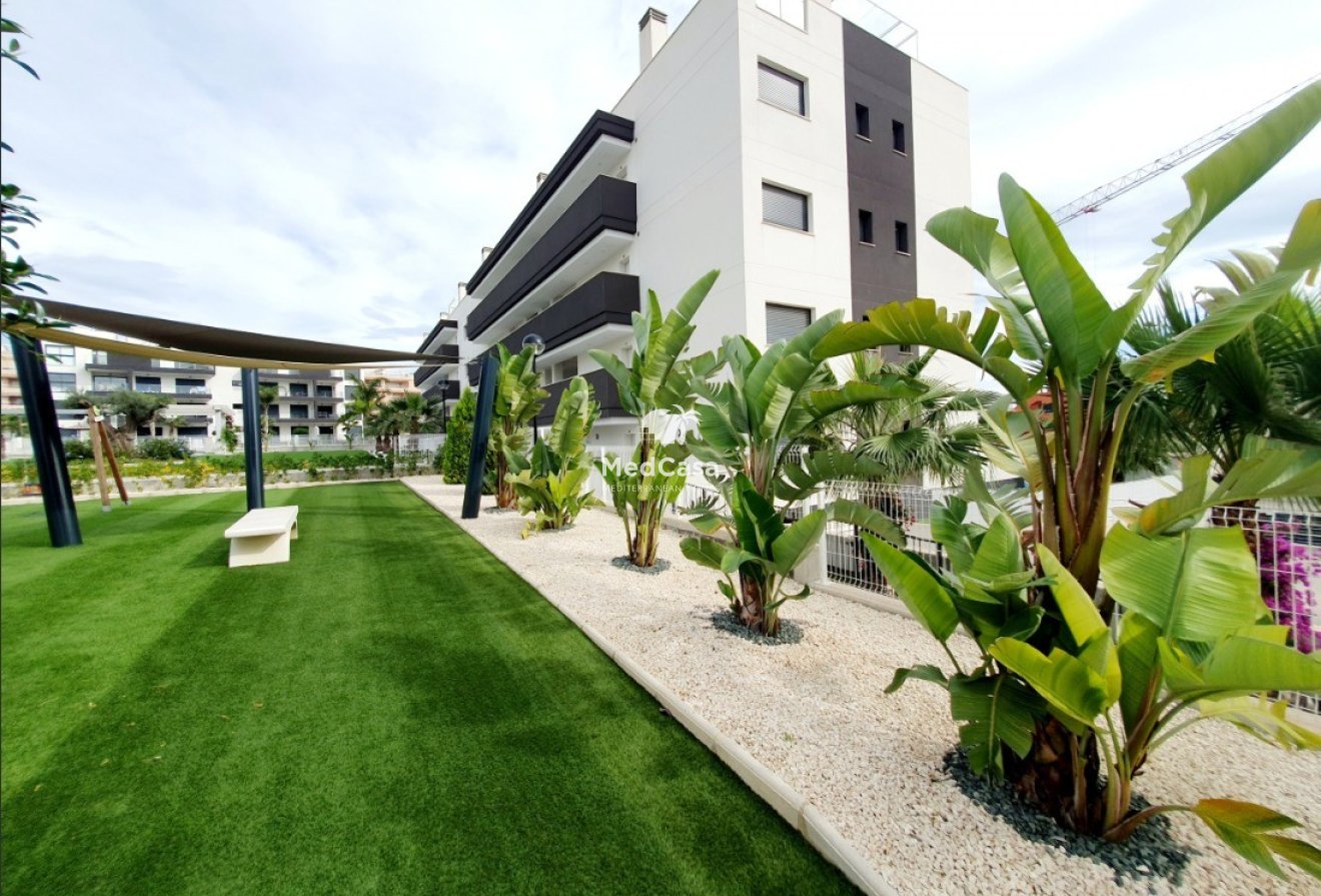 Segunda mano - Apartamento -
Orihuela Costa - Villamartín