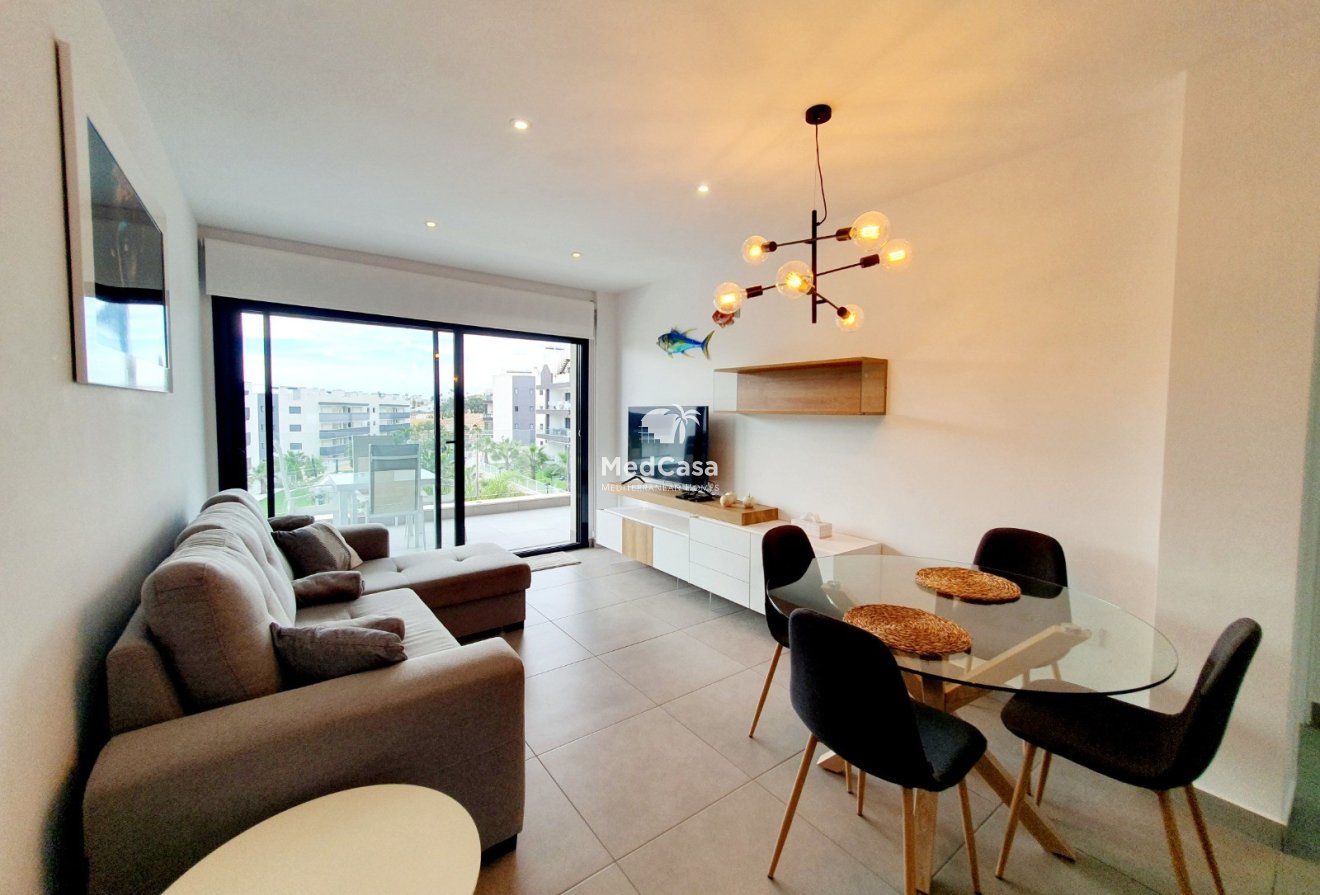 Segunda mano - Apartamento -
Orihuela Costa - Villamartín