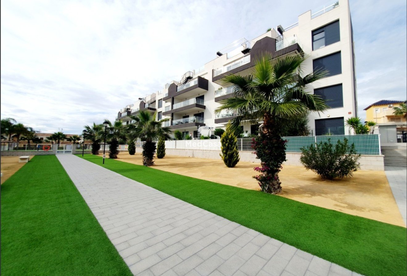Segunda mano - Apartamento -
Orihuela Costa - Villamartín
