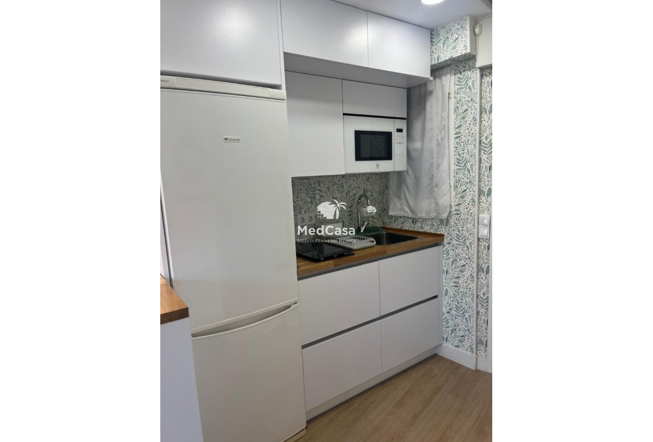 Segunda mano - Apartamento -
Benidorm - Levante