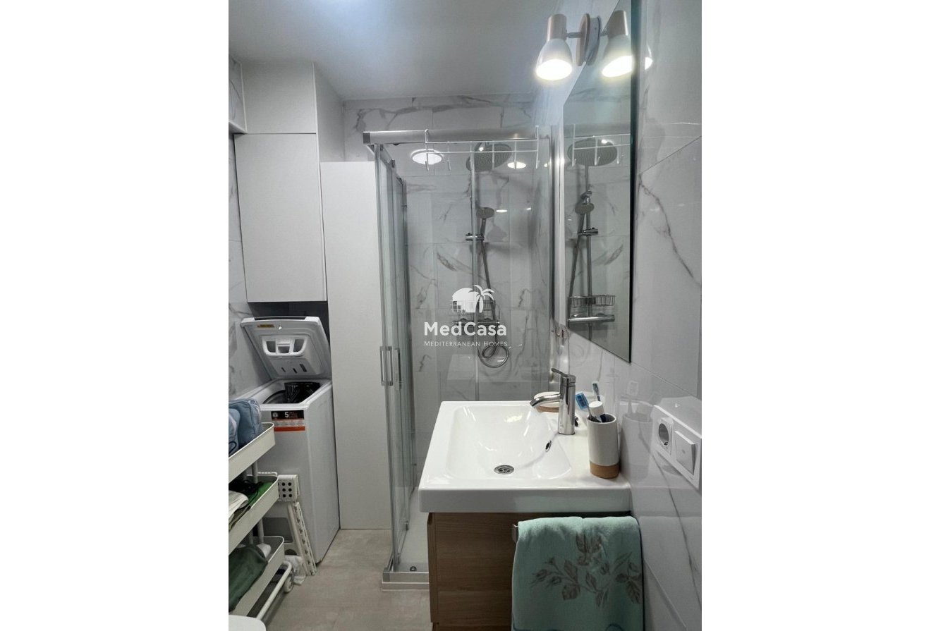 Segunda mano - Apartamento -
Benidorm - Levante